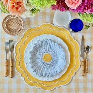 Velora Yellow White Handmade Fabric Placemat Scalloped Edge Embroidered Placemat Set Thanksgiving Fall Table Mat Scallop Embroidered