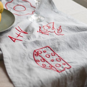 Personalized Linen Table Runner, anniversary gift, Embroidered Food & Initials, Unique Gift for Foodies, Couples, Wedding, Valentine