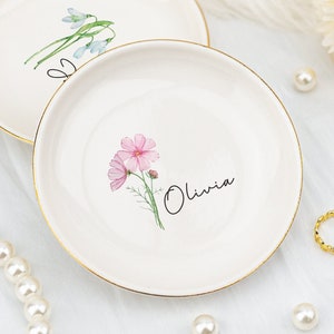 Personalised Birth Flower Trinket Dish, Watercolor Flower Ring Dish, Birthday Jewelry Dish Gift for Friend, Wedding Bridesmaid Gift, Engaged