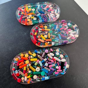 Rainbow Chill Pill Resin Tray With Sprinkles (Single)